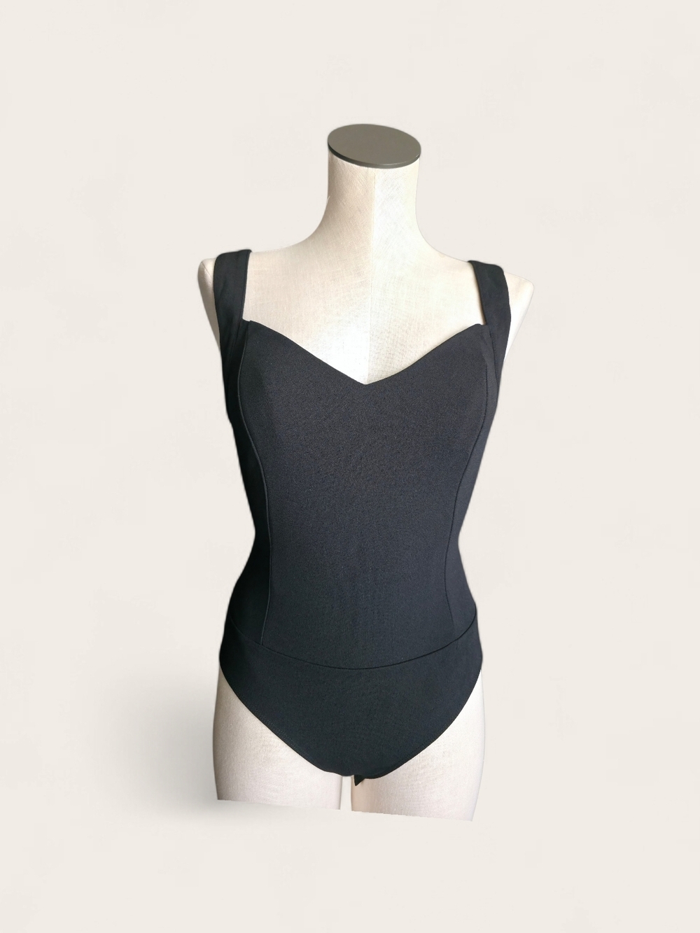 Lulus NWT Black Strappy Back Bodysuit V-Neck Sexy Open Back Small - Picture 3 of 4